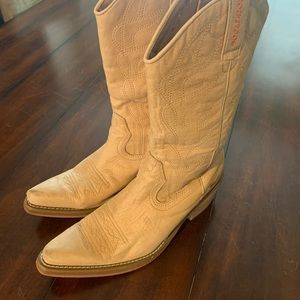 Women’s leather cowboy boots